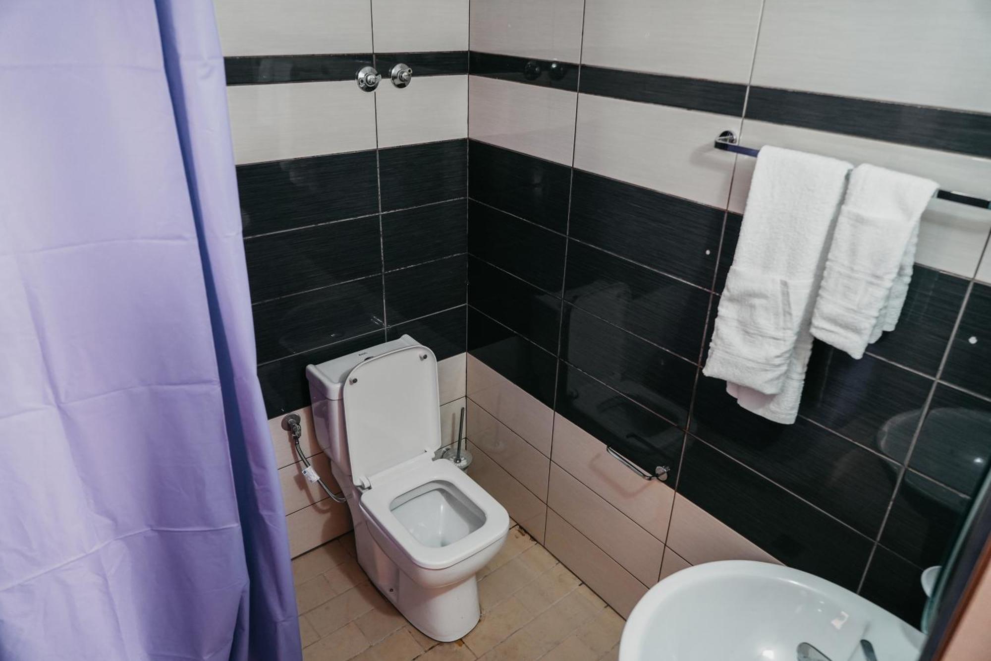 Hotel Bujtina Anlu à Nepravishte Extérieur photo