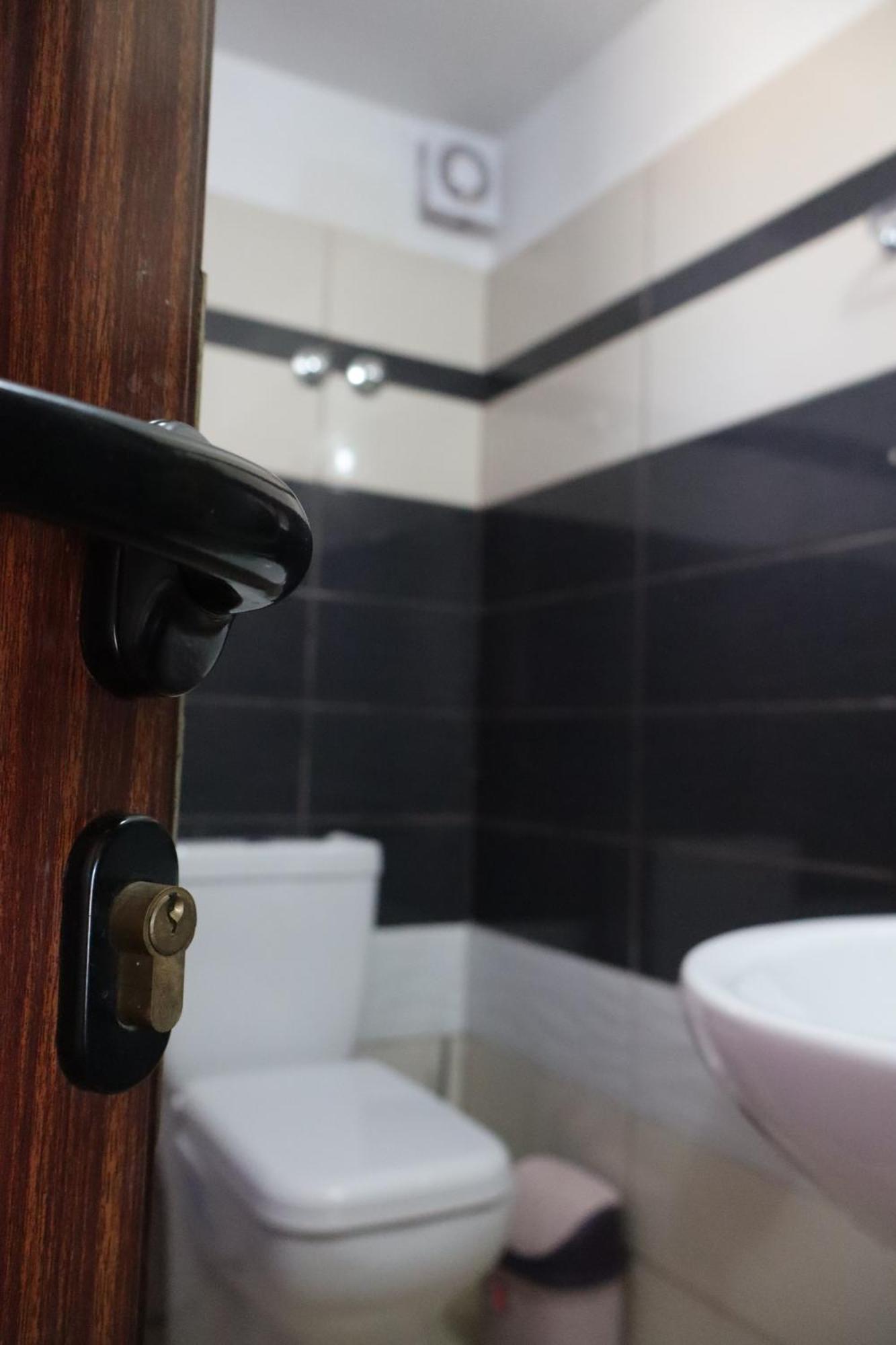 Hotel Bujtina Anlu à Nepravishte Extérieur photo