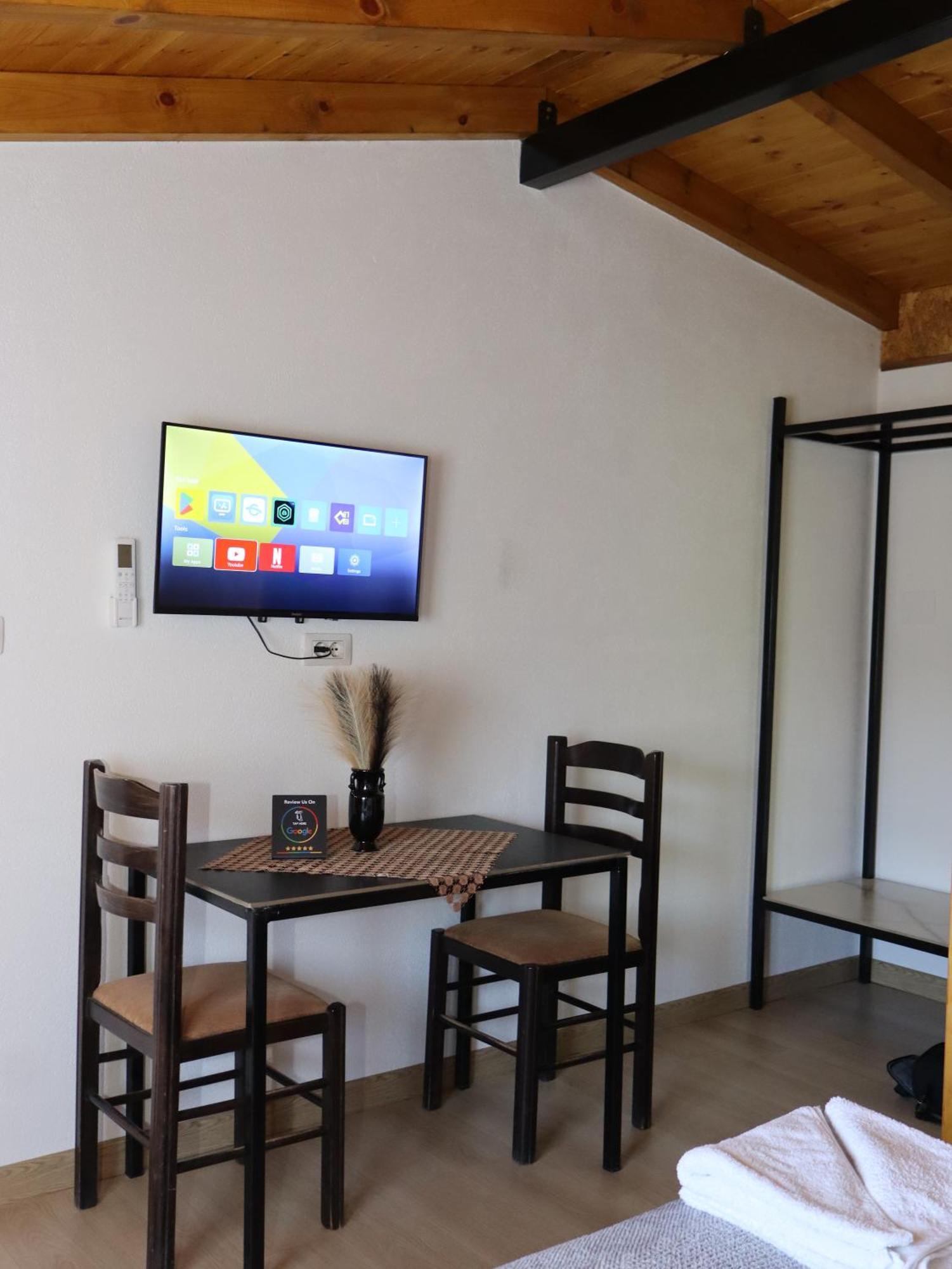 Hotel Bujtina Anlu à Nepravishte Extérieur photo