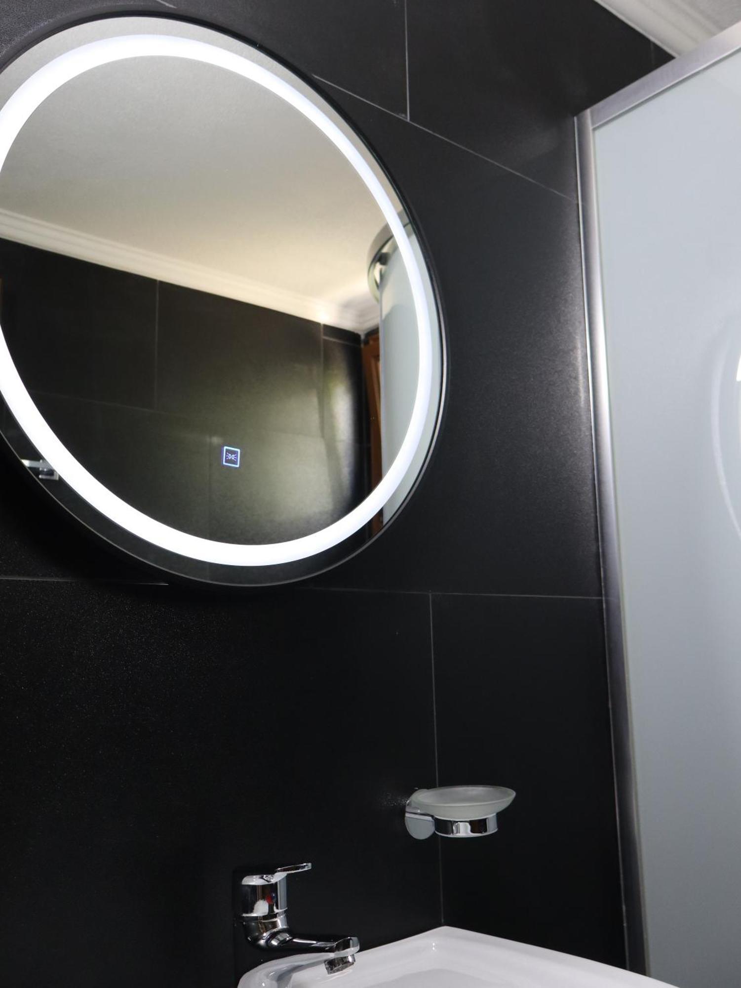 Hotel Bujtina Anlu à Nepravishte Extérieur photo